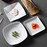 Assiette de restaurant en mélamine blanche unie, forme carrée irrégulière, assiettes à dîner nordique, collection