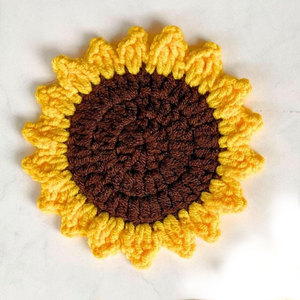 Posavasos de Girasol Hechos a Mano, de Hilo de Algodón Marrón y Amarillo, 10-11 cm de Diámetro, Venta en Línea, para Tazas, Decoración del Hogar - Product Image 3