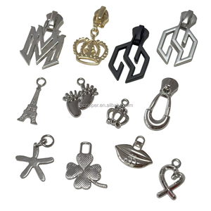 Luxury Zipper Pullers Handbag Designer Zipper Pulls <strong>Gold</strong> Puller Zipper <strong>Slider</strong> OEM Embossed Custom Logo Metal Zip Puller for Bag - Product Image 2