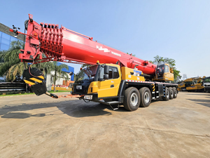 Grue tout-terrain STC1600T7, capacité de montée de 45 %, vitesse de déplacement de 85 km/h, réservoir de carburant de 450 L - Product Image 5