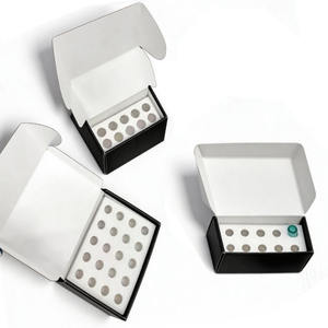 Emballage personnalisé, imprimé en couleur, boîte avec inserts pour contenir des micro-tubes - Product Image 1