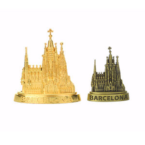 OEM \ ODM Personalización <span class=keywords><strong>Barcelona</strong></span> Souvenir Iglesia Decoración Artesanía Regalos Aleación <span class=keywords><strong>de</strong></span> zinc Artesanía <span class=keywords><strong>de</strong></span> metal - Product Image 2