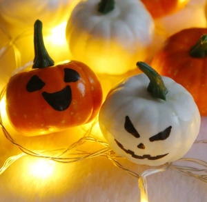Top Mini zucche artificiali decorazioni di Halloween zucche per il giardino di casa - Product Image 3