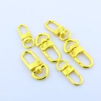 Boucles en alliage de zinc de haute qualité, crochets de suspension, connecteurs de porte-clés à boule de fourrure, mousquetons pivotants en métal, porte-clés Qiannuo