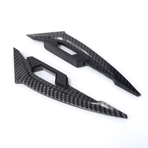Ensemble de déflecteurs d'air décoratifs universels en fibre de carbone pour moto, scooter et vélo électrique - Product Image 1