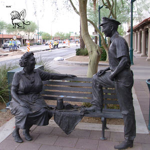 ベンチに座って装飾的な等身大古いカップル彫刻老人女性ブロンズガーデン像 - Product Image 3