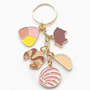 Llavero de Metal Personalizado al por Mayor, Económico de Fábrica, con Logotipo Bonito Personalizado, Llavero de Esmalte Duro con Letra Personalizada - Product Image 1