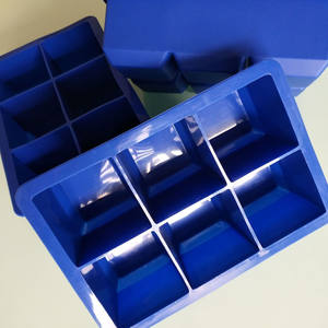 Blocs <span class=keywords><strong>de</strong></span> glace à <span class=keywords><strong>whisky</strong></span> Offre Spéciale Plateau à glaçons King en silicone à 6 cavités - Product Image 3