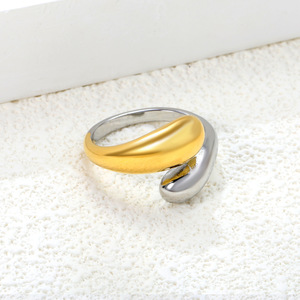 แหวนทรงเรขาคณิตสำหรับผู้หญิงสแตนเลสดีไซน์เรียบง่ายของขวัญเครื่องประดับ RI127807-8M - Product Image 3