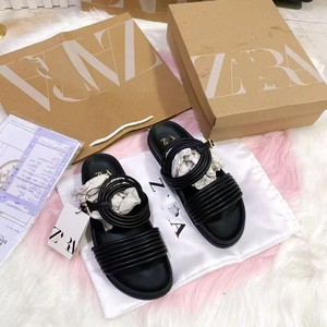 Pantofole con fondo spesso estate 2025 alla moda per esterni di grandi dimensioni, leggere e antiscivolo da spiaggia, <span class=keywords><strong>sandali</strong></span> da donna a fondo piatto - Product Image 3