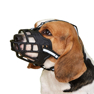 Bozal Ajustable Reflectante de Plástico Suave para Mascotas, Anti-Mordidas y Ladridos, Cubre Boca para Perros Clásico, Tallas Pequeña, Mediana y Extra Grande, para la Seguridad de las Mascotas - Product Image 1