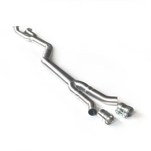 Le tuyau d'échappement performant de la <span class=keywords><strong>BMW</strong></span> M2 G87 3.0T 2023 s'adapte parfaitement au tuyau intermédiaire de l'échappement, créant un son sportif - Product Image 3