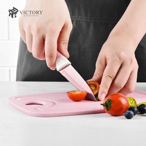 Planche à découper portable 5 en 1, éplucheur, ciseaux, plateau, couteau de cuisine, accessoires de cuisine pour le camping en plein air - Product Image 5