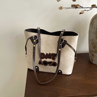 Sac à bandoulière de grande capacité, couleur unie, style ethnique, décontracté, minimaliste, mignon, subtilement luxueux, pratique pour les trajets quotidiens