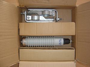 पोर्सिलाइन 1kv10ka धातु-ऑक्साइड वृद्धि 5kv प्रकाश वृद्धि - Product Image 5