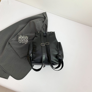 <strong>Women</strong> Fashion Backpack Multi Pocket <strong>Leather</strong> Student Laptop Shoulder Bag Punk Rivet <strong>Black</strong> Handbag for Rock Girls Travel <strong>Rucksack</strong> - Product Image 4