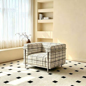Fauteuil individuel en cuir véritable de style Bauhaus minimaliste italien avec mousse haute densité pour salon - Product Image 1
