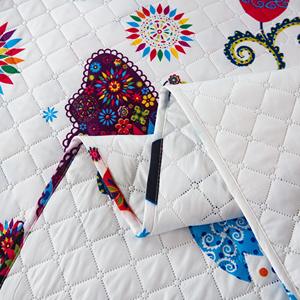 غطاء سرير أنيق ومبطن بالموجات فوق الصوتية قابل للطي بأشكال فراشات ملونة أغطية سرير رائعة كهدية للجميع - Product Image 5