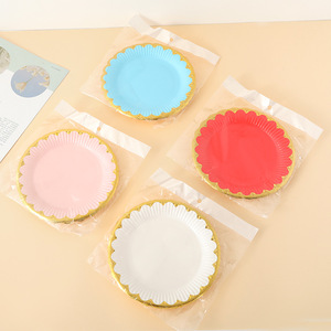 Venta al por Mayor de Fábrica, Platos de Papel Desechables de 7 Pulgadas, Color Único, con Forma de Flor Dorada, Platos de Papel Personalizados para Fiestas de Cumpleaños y Bodas - Product Image 5