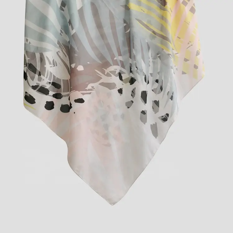 デジタルマレーシアホットショールセールスクエア高ヒジャーブ品質スカーフ女性卸売工場カスタムTudungコットンボイルプリント