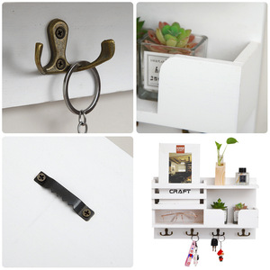 Étagère murale en bois pour le salon, porte-clés en bois, organisateur mural pour clés et courrier d'entrée disponible en - Product Image 4