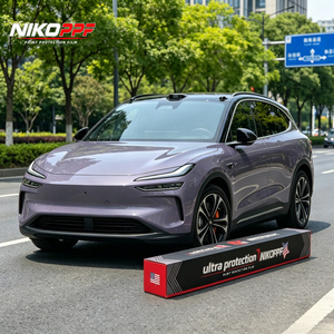 Vinilo Adhesivo NIKO Film de Alta Calidad, Color Morado Provenza, Acabado Brillante, Auto-Reparable y Anti-Rayones para Carrocería - Product Image 1