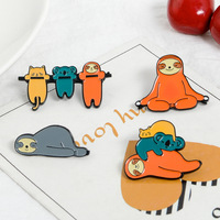 Badge en émail métallique souple personnalisé à faible MOQ pour costumes, vente en gros
