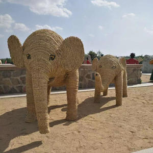 Escultura de espantapájaros grande de gran calibre, figura de animal tejida en paja, estilo pastoral, con temática de granero, personalizable - Product Image 2