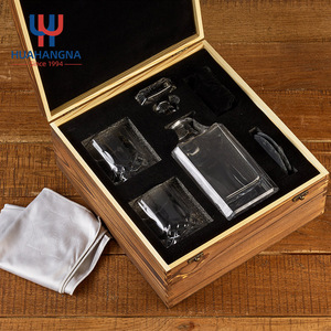 3 Pack 750ml 25oz Custom Logo Lead Free <strong>Crystal</strong> Etched <strong>Whiskey</strong> <strong>Decanter</strong> Set With 2 <strong>Whiskey</strong> Glasses in Wooden Box for Gift - Product Image 2