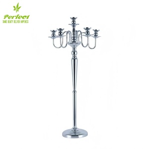 Candélabre 5 bras de luxe léger vintage, le plus vendu, pour décoration de fond de mariage, anniversaire, fête, banquet - Product Image 2