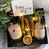 Großhandel Romantisches Luxus Handgemachtes Duftkerzen-Geschenkset aus Sojawachs für Neujahr und Hochzeit, Säulenkerzen zur Raumbeduftung