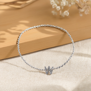Bracelet de cheville en acier inoxydable avec lettre W Angelina, breloque alphabet minimaliste, bijou tendance pour femme, cadeau - Product Image 2