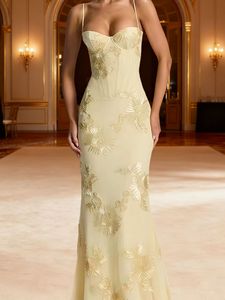 GX-2026 Nuovo <span class=keywords><strong>Abito</strong></span> Lungo con Ricamo Tridimensionale, Schiena Scoperta e <span class=keywords><strong>Spalline</strong></span> <span class=keywords><strong>Incrociate</strong></span>, con Raffinati Ricami Floreali per Eventi Formali - Product Image 3