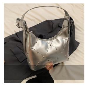 Nuevo Bolso de Mano de Cuero PU a la Moda para Chicas, Gran Capacidad, Cierre de Cremallera de Lujo, Cadena con Correa de Hombro de Fibra de Poliéster - Product Image 2