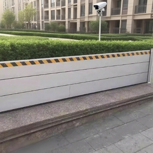 La barrera de aluminio simple contra inundaciones es un sistema de seguridad de barrera contra inundaciones utilizado para la protección del hogar - Product Image 2
