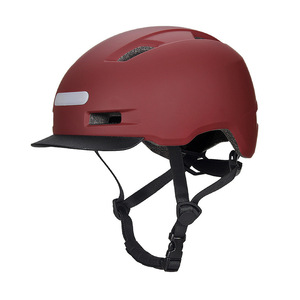 Casque de vélo avec lumières LED avant et arrière, noir, unisexe, pour les déplacements urbains et la conduite de vélos électriques - Product Image 5