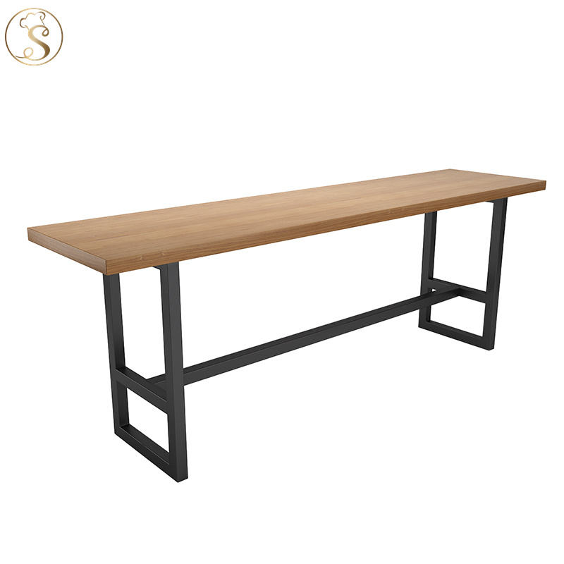 โต๊ะบาร์