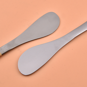 Couteau à fromage à beurre en métal en acier inoxydable réutilisable fait à <span class=keywords><strong>la</strong></span> main couteau à farce de cuisine bon marché en gros pour <span class=keywords><strong>la</strong></span> cuisson outil de pâtisserie - Product Image 6