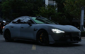 أحدث صيحات الفينيل الفاخر ذات اللون الأسود الفاتح عالي الجودة ذاتي اللصق لتغيير لون السيارة - Product Image 2