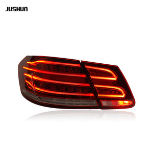 Feux arrière LED Jushun pour Mercedes Benz Classe E W212 12V Rouge avec DRL et clignotants - Product Image 3
