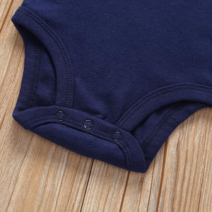 Vente en gros depuis la Chine : Combinaisons pour bébés, t-shirts à imprimés de dessins animés pour garçons, ensembles à manches courtes - Product Image 4