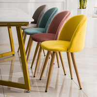 Chaise Escarabajo bleu marine, style nordique moderne contemporain, pour s'asseoir, chaises de salle à manger avec pieds dorés, chaises de table à manger