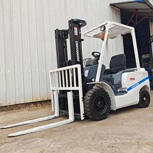 Montacargas TCM FD30 Usado de Combustión Interna, Mini Montacargas Diésel TCM, Segunda Mano, 3 Toneladas - Product Image 4