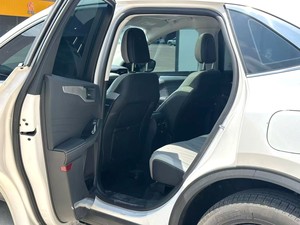SUV Usado de Alto Rendimiento <span class=keywords><strong>Ford</strong></span> Escape 2024 2.0T 8AT LHD 248HP 393Nm AWD 7.5s <span class=keywords><strong>0</strong></span>-100 Ruedas de 18 Pulgadas Coche Usado Confiable para Exportación - Product Image 4