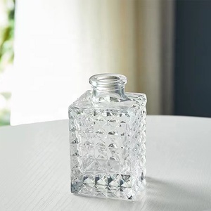 <span class=keywords><strong>Vase</strong></span> <span class=keywords><strong>en</strong></span> <span class=keywords><strong>verre</strong></span> à relief à <span class=keywords><strong>grand</strong></span> diamètre créatif pour la décoration de mariage avec un petit <span class=keywords><strong>vase</strong></span> <span class=keywords><strong>en</strong></span> <span class=keywords><strong>verre</strong></span> <span class=keywords><strong>cylindrique</strong></span> blanc - Product Image 3