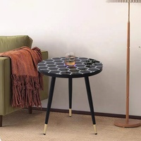 Table à capteur tactile Table à manger lumineuse axée sur la technologie Meubles de maison Artefact Matériau en verre trempé pour la décoration de la maison