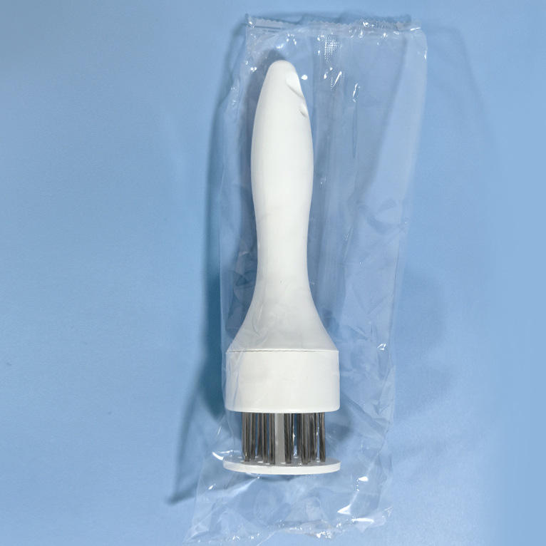 Small 16-pin Bag - White