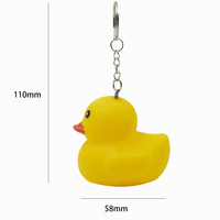 Mini canards en caoutchouc 3D qui couinent, porte-clés en gros, personnalisables en plastique et caoutchouc. Porte-clés Canard en Résine, Jouet Canard Cheerleader, Canard Cheerleading