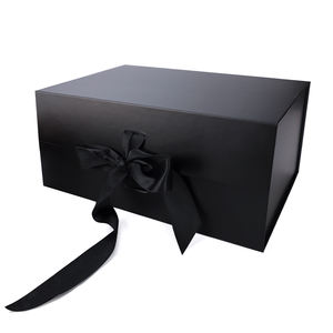 定制硬板磁性开合可折叠纸盒时尚服装产品包装新时尚风格 - Product Image 1