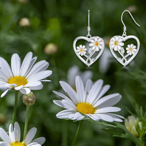 Orecchini Pendenti a Cuore con Margherite per Donne, Design Floreale, Accessori per Orecchie da Indossare Quotidianamente - Product Image 3